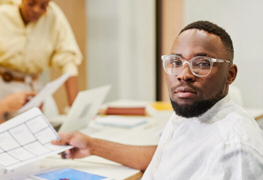 Anyone with an IRS Preparer Tax Identification Number (PTIN) can  prepare tax return for a client.